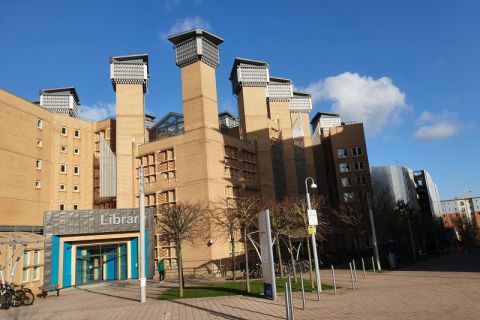 Coventry - biblioteka universyt.jpg